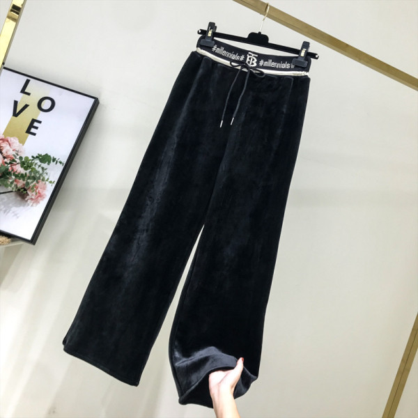 Új modell női sportbársony nadrág fekete színben