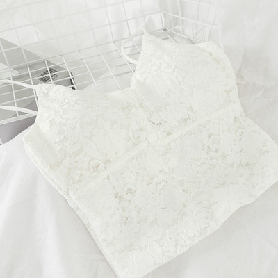 Γυναικείο αμάνικο από δαντέλα σε διάφορα χρώματα με λεπτούς ιμάντες ώμου και V-neck