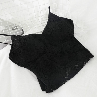 Γυναικείο αμάνικο από δαντέλα σε διάφορα χρώματα με λεπτούς ιμάντες ώμου και V-neck