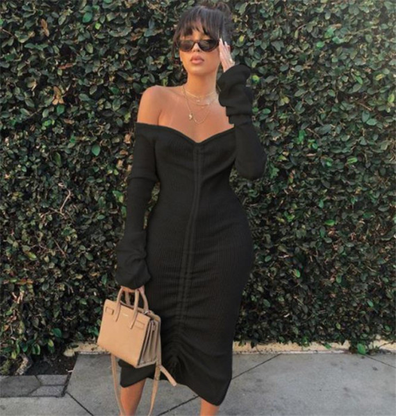 Modern őszi ruha csupasz váll aszimmetrikus modell fekete, fehér és piros színben