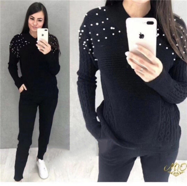 Két részből álló női napi őszi-téli szett három színben