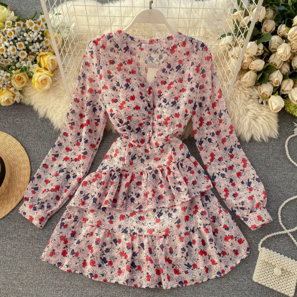 Μοντέρνο γυναικείο φόρεμα σιφόν με floral σχέδιο