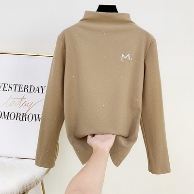 Modern női blúz félmagas gallérral, fényes hatással