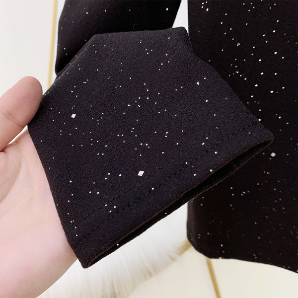 Modern női blúz félmagas gallérral, fényes hatással