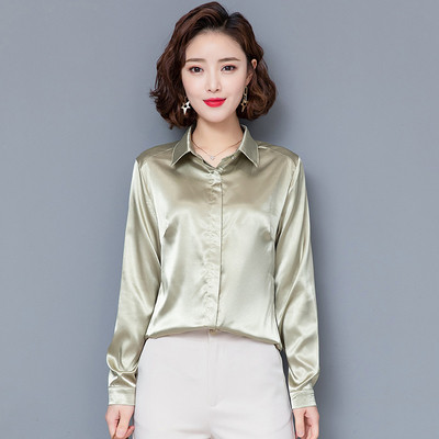 Κομψό γυναικείο πουκάμισο σε δύο χρώματα με κλασικό γιακά και μακρύ μανίκι