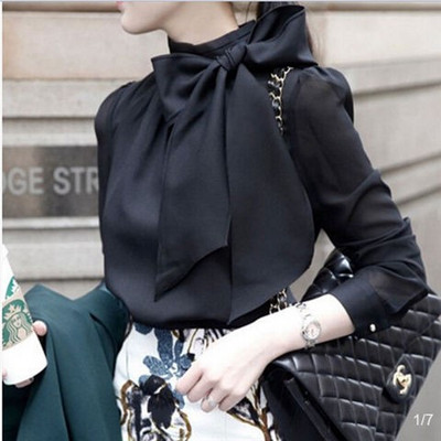 Stílusos női ing fehér és fekete színben, hosszú ujjal és szalaggal