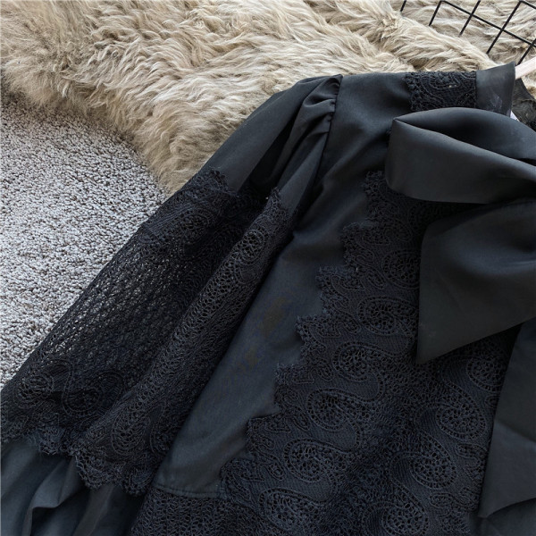 Modern női ing szalaggal és hímzéssel fehér és fekete színben