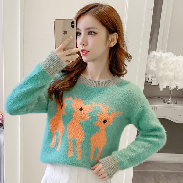 Alkalmi női pulóver négy színben, ovális nyakkivágással és hosszú ujjakkal