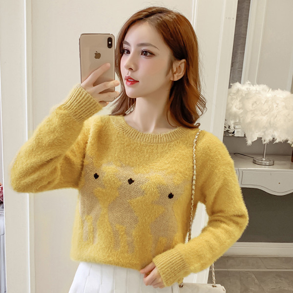 Alkalmi női pulóver négy színben, ovális nyakkivágással és hosszú ujjakkal