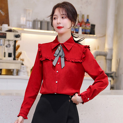 Modern női ing kék és piros színben, klasszikus gallérral és gombokkal