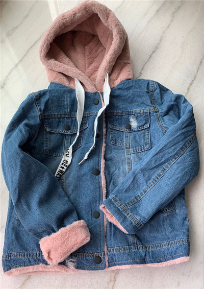 Νέο μοντέλο γυναικείο μπουφάν με μαλακή επένδυση και κουκούλα