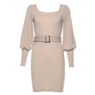 Új modell női ruha övvel és bézs szögletes nyakkivágással