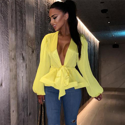 Stílusos női ing mély spitz nyakkivágással, rózsaszín és sárga színben