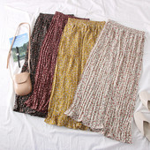 Női rakott szoknya több színben virágos motívumokkal