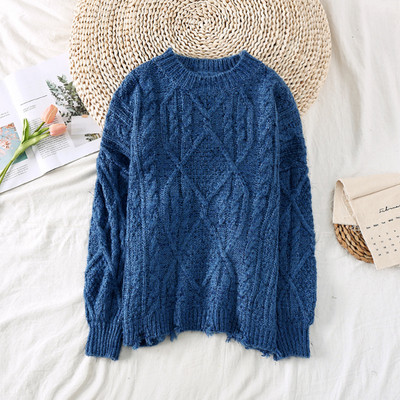 Új modell női pulóver szakadt motívummal, ovális nyakkivágással