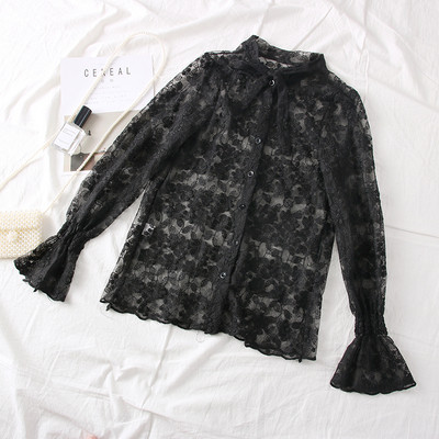 Γυναικείο πουκάμισο με δαντέλα  και μανίκια Lotus και κορδόνια σε λευκό, μαύρο και μπεζ χρώμα