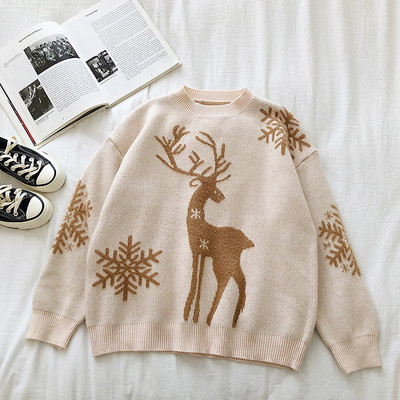 Alkalmi női pulóver rátéttel és ovális nyakkivágással, három színben