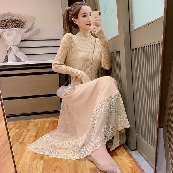 Hosszú női téli ruha fekete és bézs színű csipkével