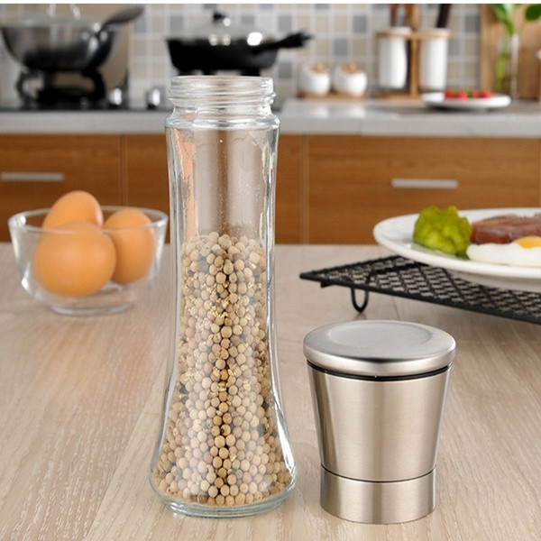 Иновативна ръчна мелница за подправки с 200мл капацитет в сив цвят