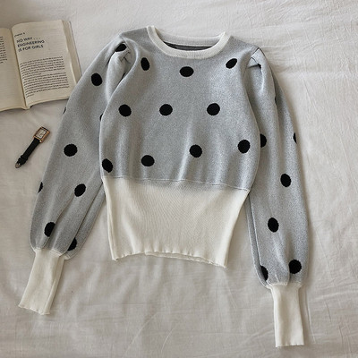 Modern női pulóver ovális nyakkivágással, hosszú ujjakkal, több színű pöttyökkel