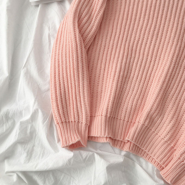 Rózsaszín és barna színű női pulóver, hosszú ujjal és ovális nyakkivágással