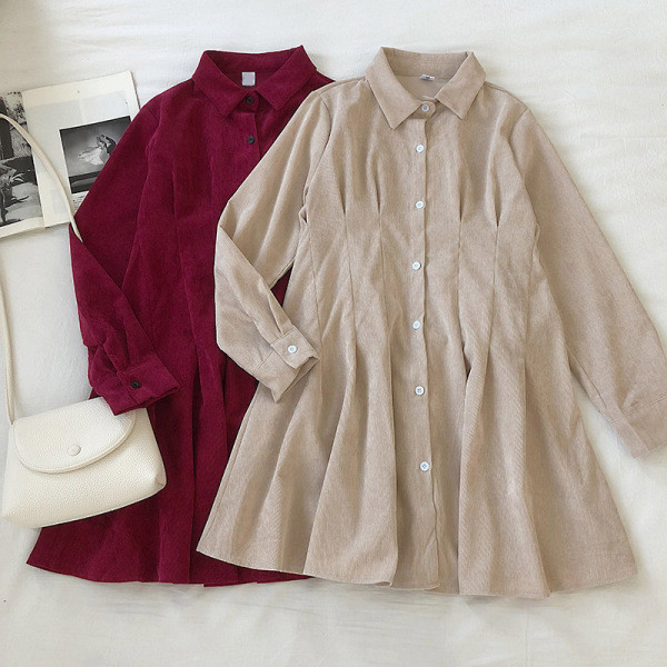 Μοντέρνο γυναικείο πουκάμισο με κουμπιά και κλασικό γιακά σε τρία χρώματα