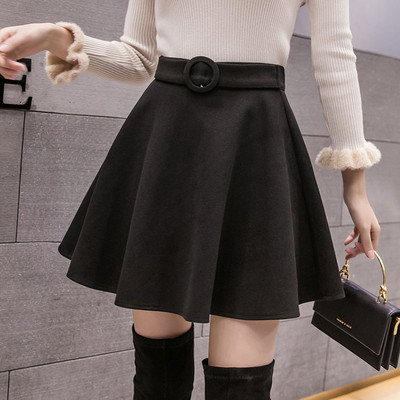 Μοντέρνα γυναικεία  φούστα με ζώνη στη  μέσης με μαύρη και γκρι χρώμα