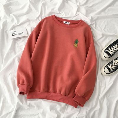 Alkalmi női blúz öt színben, hímzéssel és ovális nyakkivágással