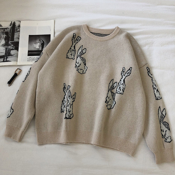 Γυναικείο casual πουλόβερ με κουνέλι εφαρμογών και οβάλ λαιμόκοψη σε τρία χρώματα