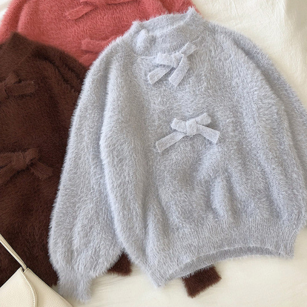 Modern női bolyhos pulóver ovális nyakkivágással és szalaggal