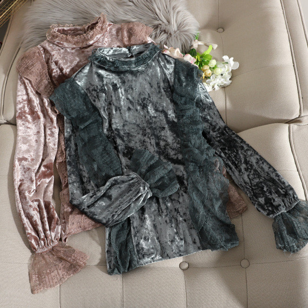 Modern női bársony blúz csipkével és alacsony gallérral