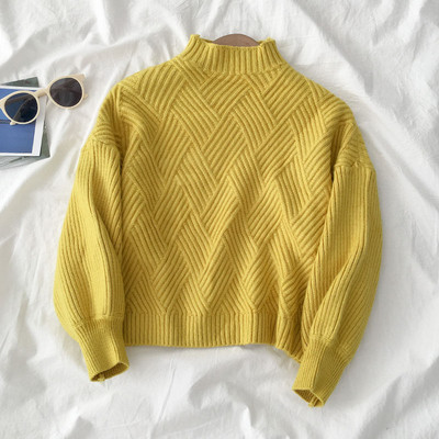 Γυναικέιο πουλόβερ σε πέντε χρώματα με οβάλ ντεκολτέ και μακριά μανίκι