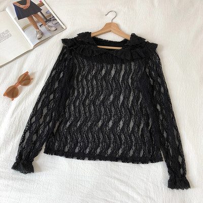 Modern női csipkeblúz ovális nyakkivágással, fehér és fekete színben