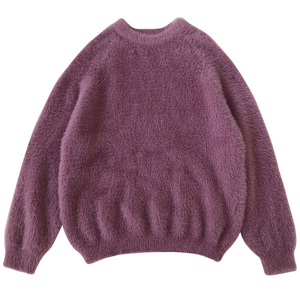 Μοντέρνο χνουδωτό γυναικείο πουλόβερ με οβάλ λαιμόκοψη και μακρύ μανίκι