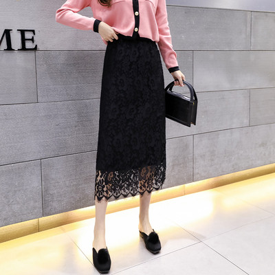 Női szoknya hasítékkal és csipkével bézs és fekete színben