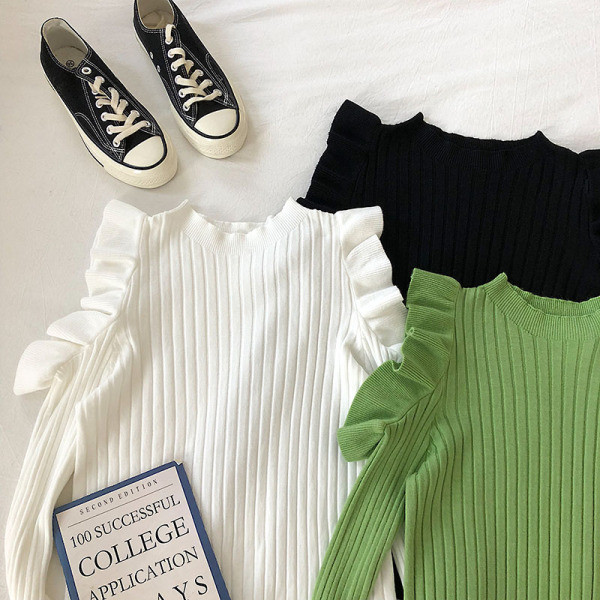 Μοντέρνο γυναικείο πουλόβερ με βολάν και λαιμόκοψη O σε διάφορα χρώματα