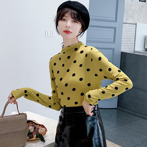 Lezser női pöttyös blúz hosszú ujjal és félmagas gallérral