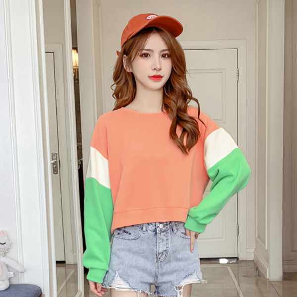 Καθημερινή γυναικεία μπλούζα με ωοειδές ντεκολτέ και μακρύ μανίκι σε δύο χρώματα