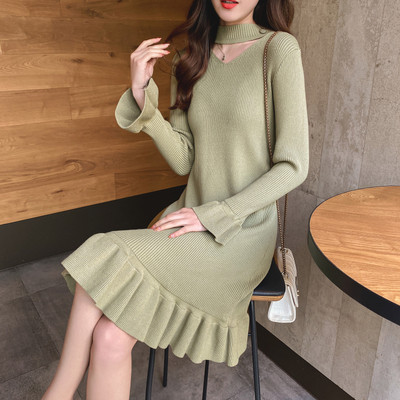 Μοντέρνα γυναικεία φούστα με κομμένα κομμάτια σε πράσινο, μαύρο και μπεζ χρώμα