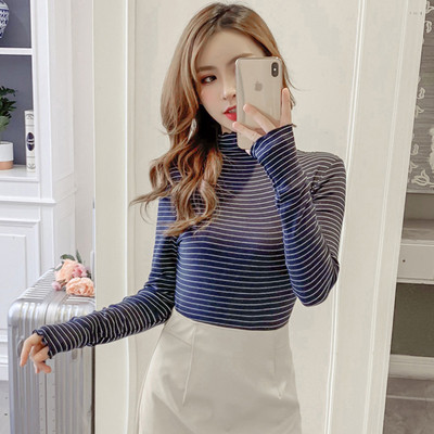 Lezser női blúz három színben, hosszú ujjal és magas gallérral