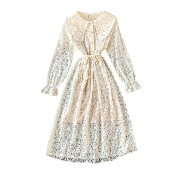 Modern női ruha tüllel és gombokkal több színben