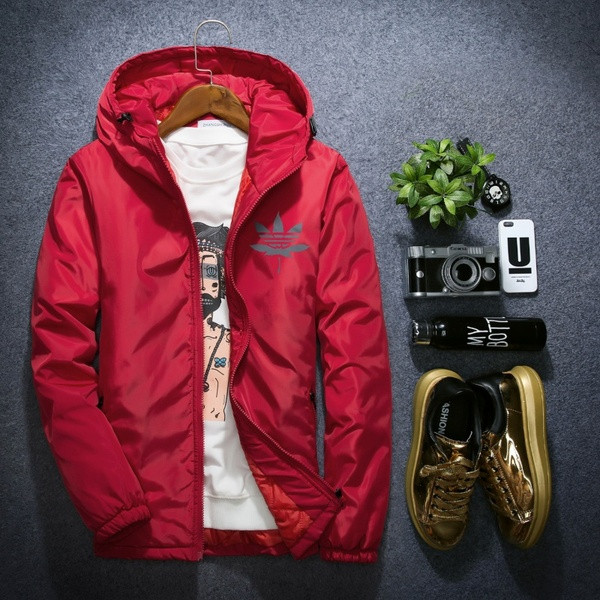 Geaca de iarna moderna pentru barbati cu gluga si aplicatie in mai multe culori