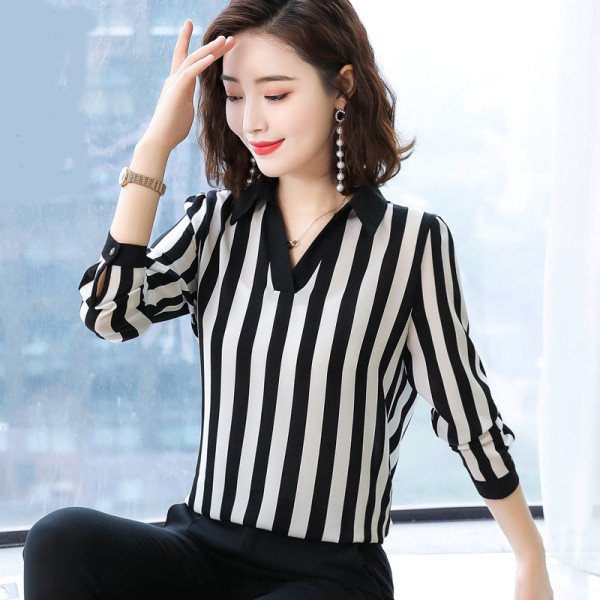 Új modell csíkos női blúz spitz nyakkivágással - két modell
