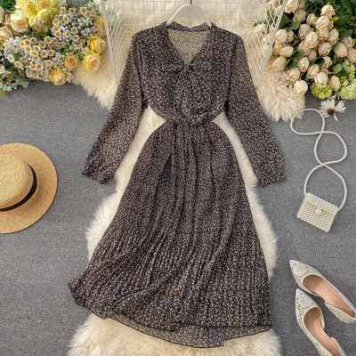 Redős női sifon ruha virágmintával