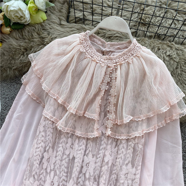 Modern női csipkeblúz, tüll gallérral, három színben