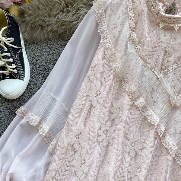 Női csipkeing bézs és rózsaszín tüll ujjakkal