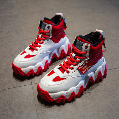 ΝΕΟ μοντέλο  γυναικεία αθλητικά παούτσια με σκληρή σόλα σε λευκό, μαύρο και γκρι χρώμα