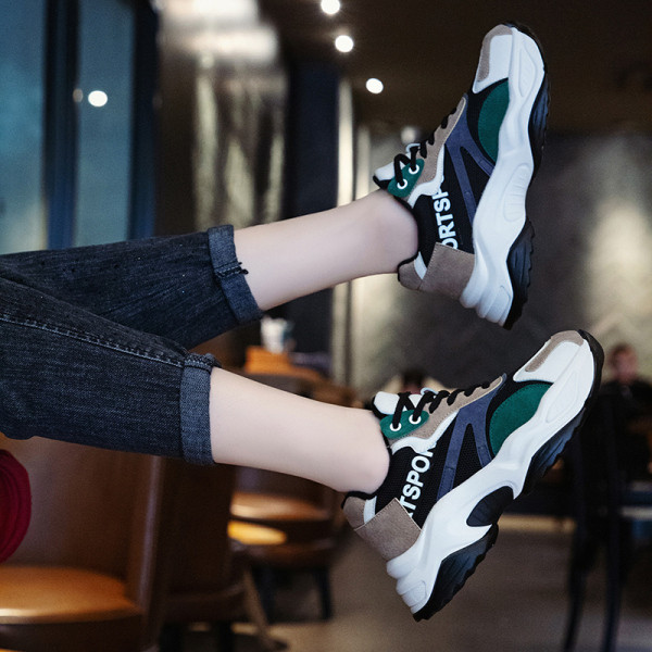 Αθλητικά παπούτσια casual με κορδόνια και  χρωματιστό μοτίβο σε δύο χρώματα