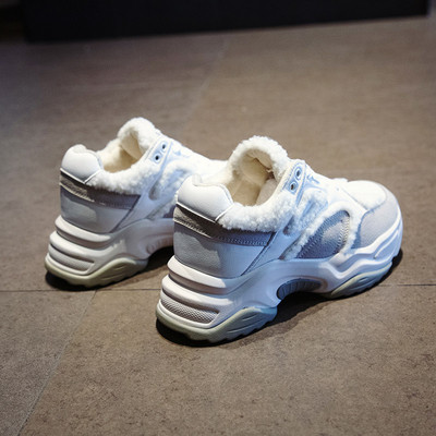 ΝΕΟ μοντέλο γυναικεία αθλητικά  πάνινα παπούτσια σε μπεζ και μαύρο χρώμα