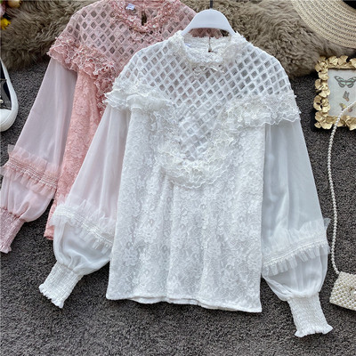 Γυναικείο πουκάμισο από δαντέλα και μακριά μανίκια και υψηλό κολάρο σε ροζ, λευκό και μπεζ χρώαμ